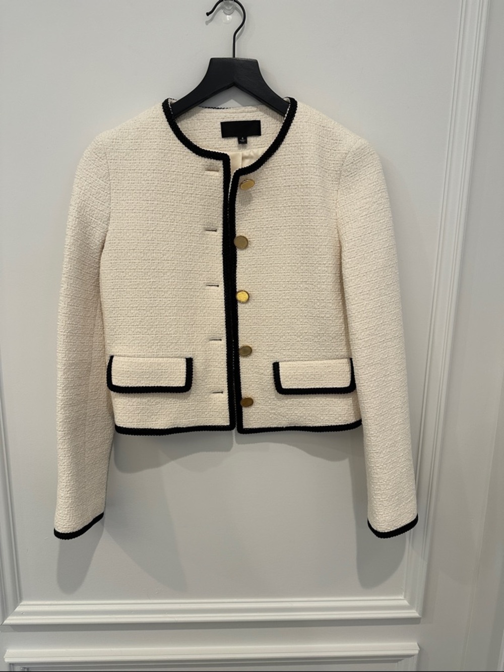 Nili Lotan Aubrey Cream Bouclé Cropped Jacket with Black Trim
